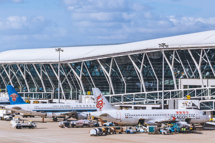 成都今日達航空快遞物流有限公司，跨省當天件包括國內跨省限時（6小時、8小時、12小時、16小時）-航空快遞；海鮮空運、肉類瓜果蔬菜緊急運輸-食品類專線；寵物托運；